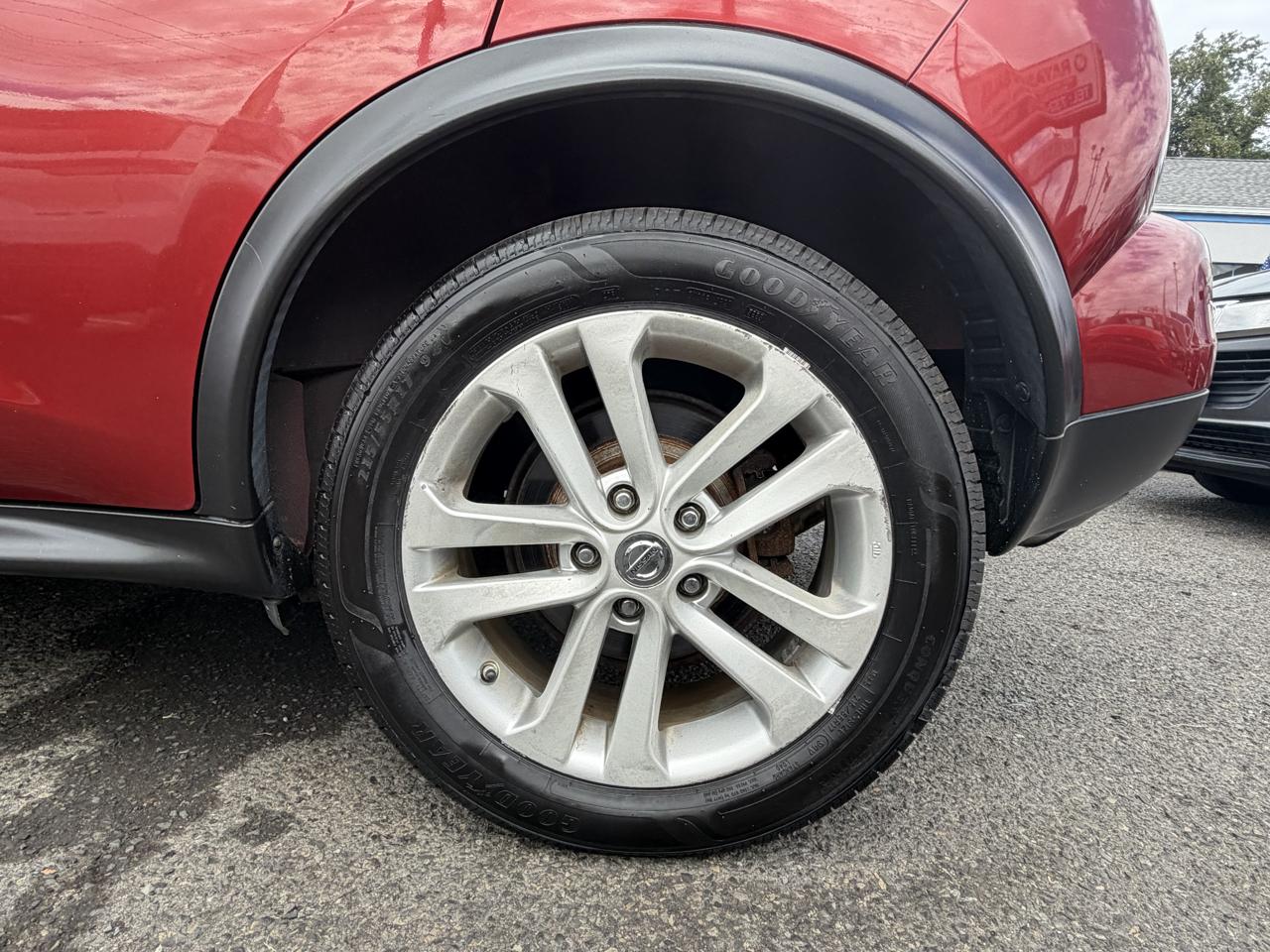Nissan Juke S AWD 2013