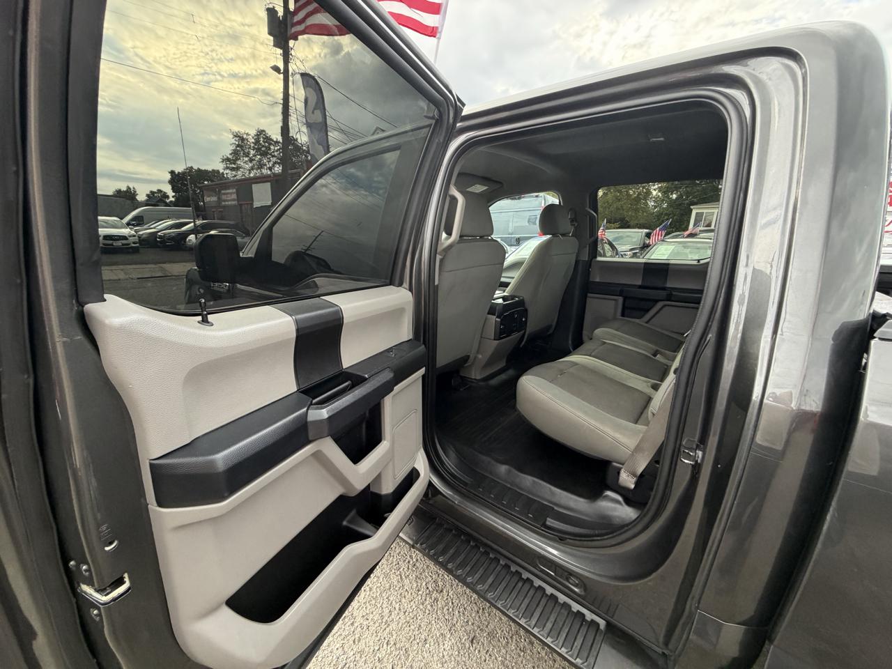 Ford F-150 XLT SuperCrew 5.5-ft. Bed 4WD 2018