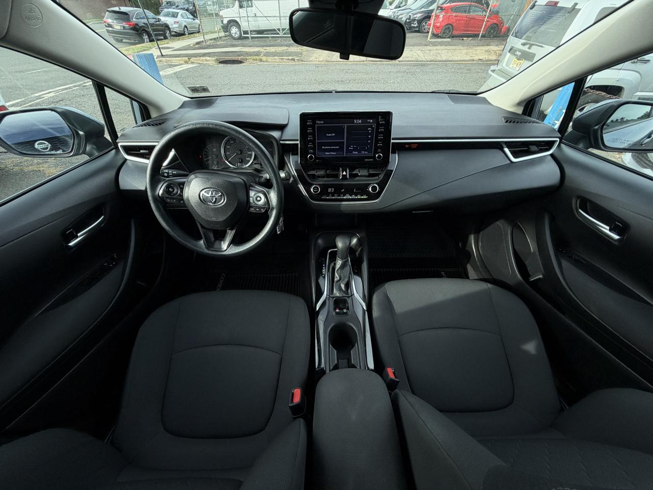 Toyota Corolla LE 2021