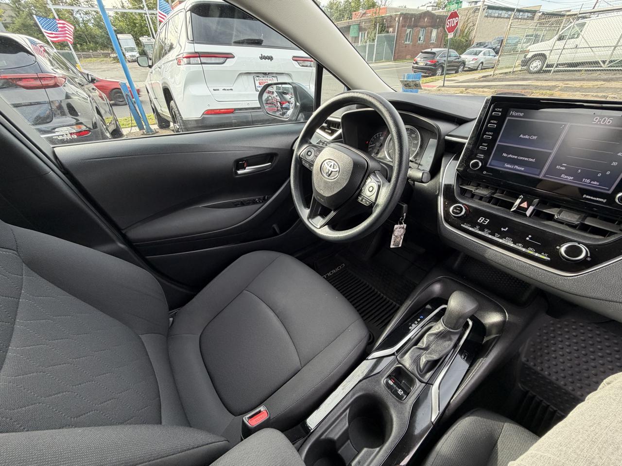 Toyota Corolla LE 2021