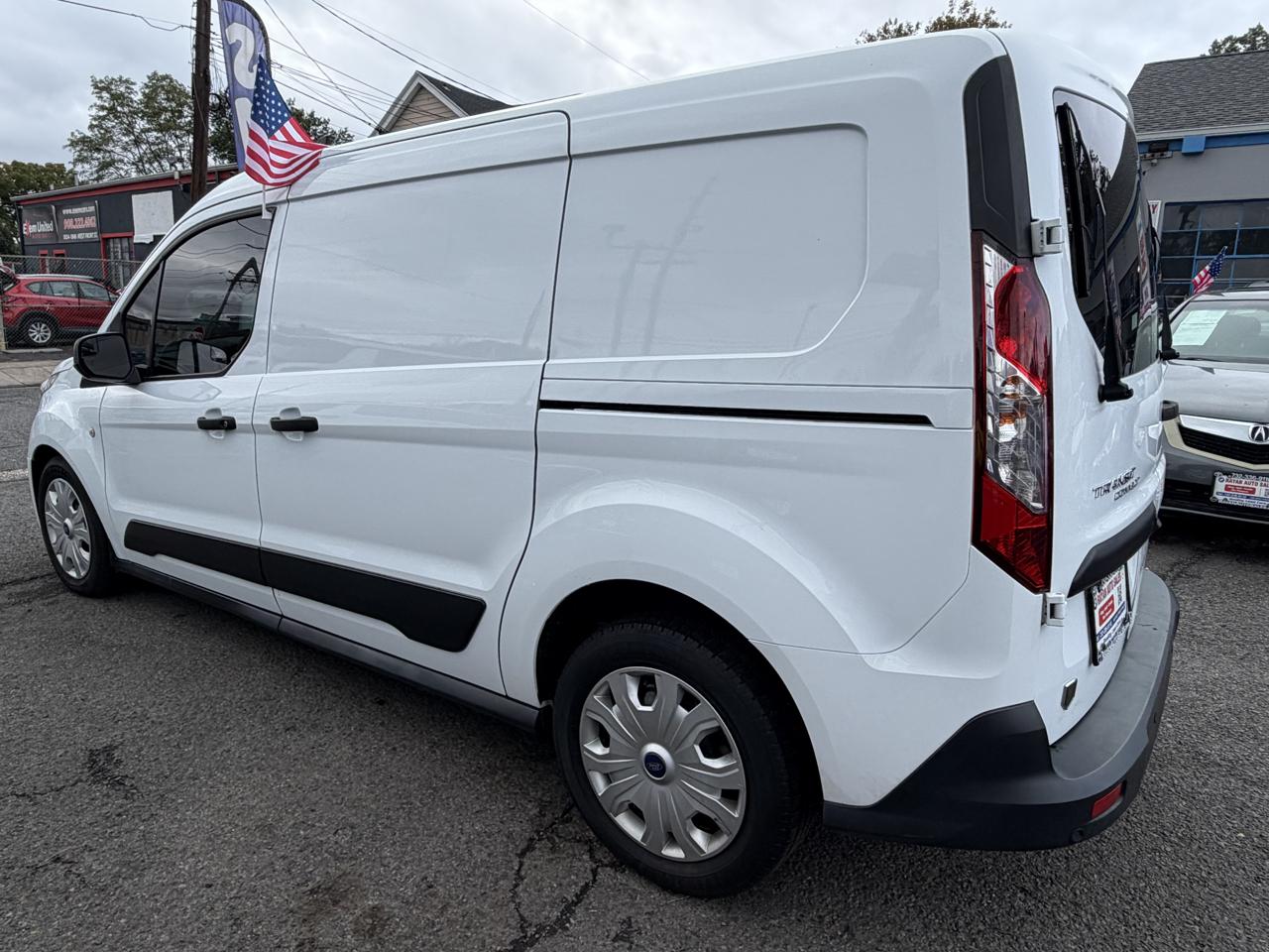 Ford Transit Connect Cargo Van XLT LWB 2023