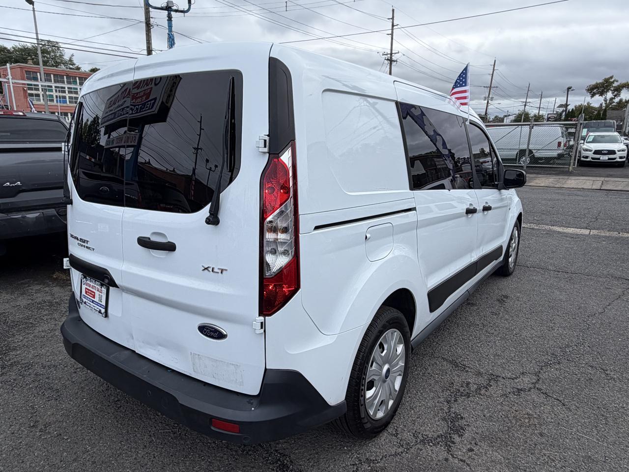 Ford Transit Connect Cargo Van XLT LWB 2023