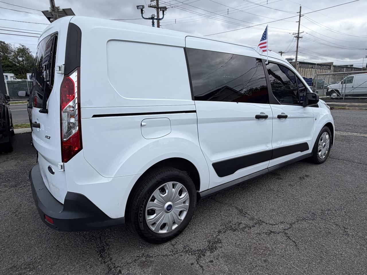 Ford Transit Connect Cargo Van XLT LWB 2023