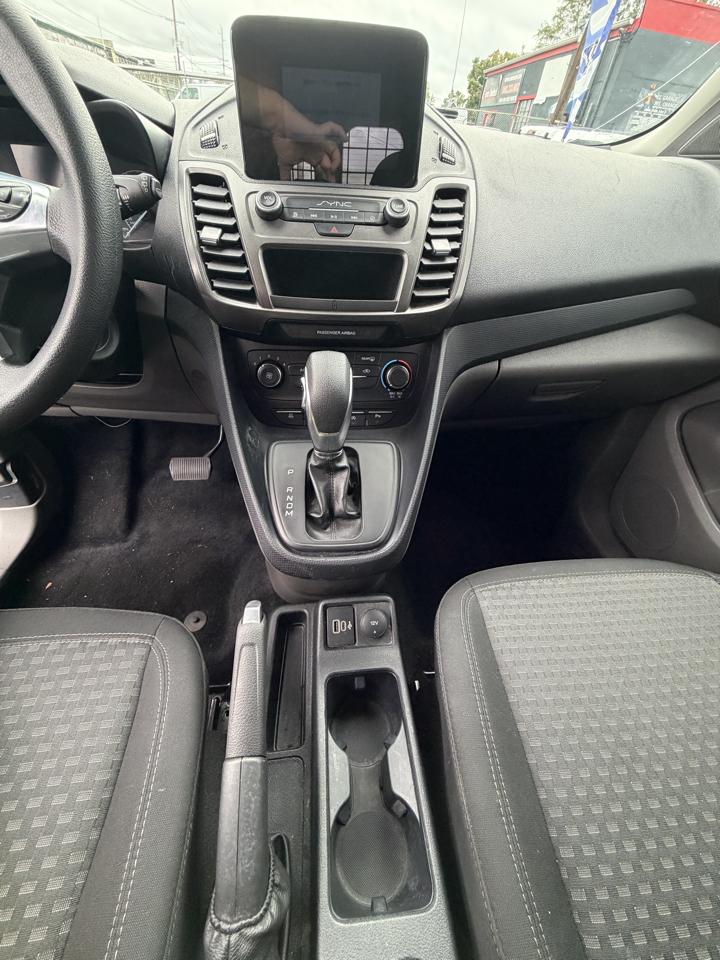 Ford Transit Connect Cargo Van XLT LWB 2023
