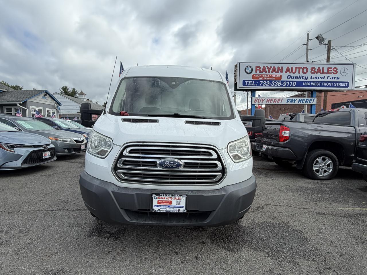 Ford Transit 250 Van Med. Roof w/Sliding Pass. 148-in. WB 2015