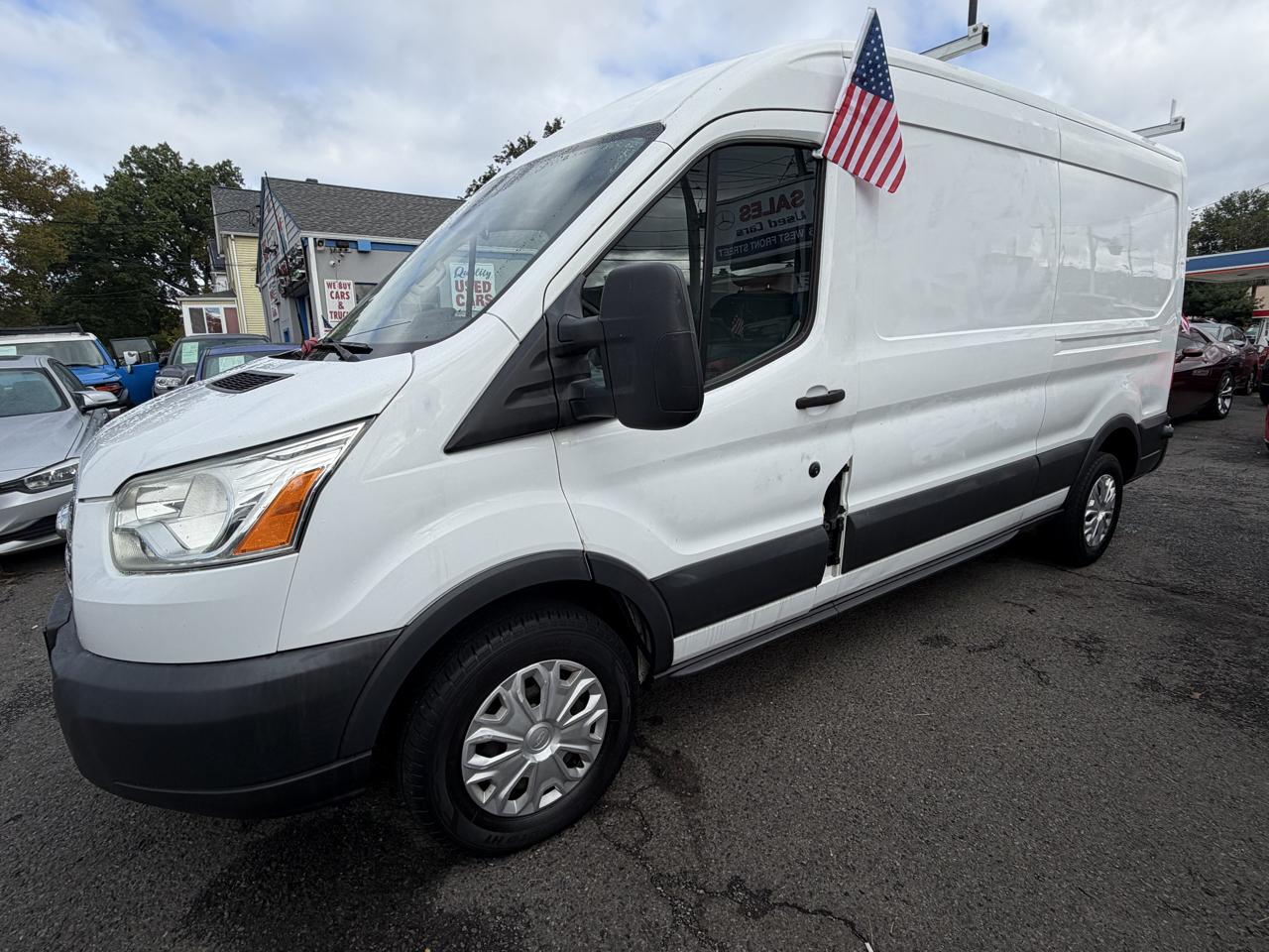 Ford Transit 250 Van Med. Roof w/Sliding Pass. 148-in. WB 2015