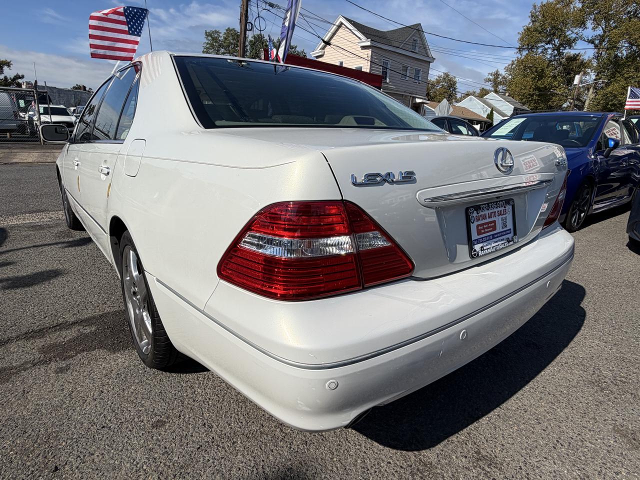 Lexus LS 430 Sedan 2005