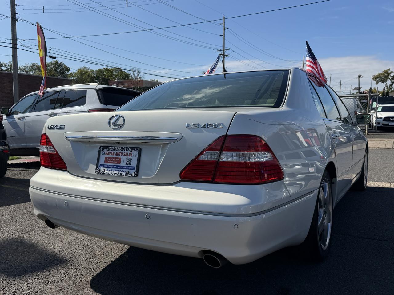 Lexus LS 430 Sedan 2005