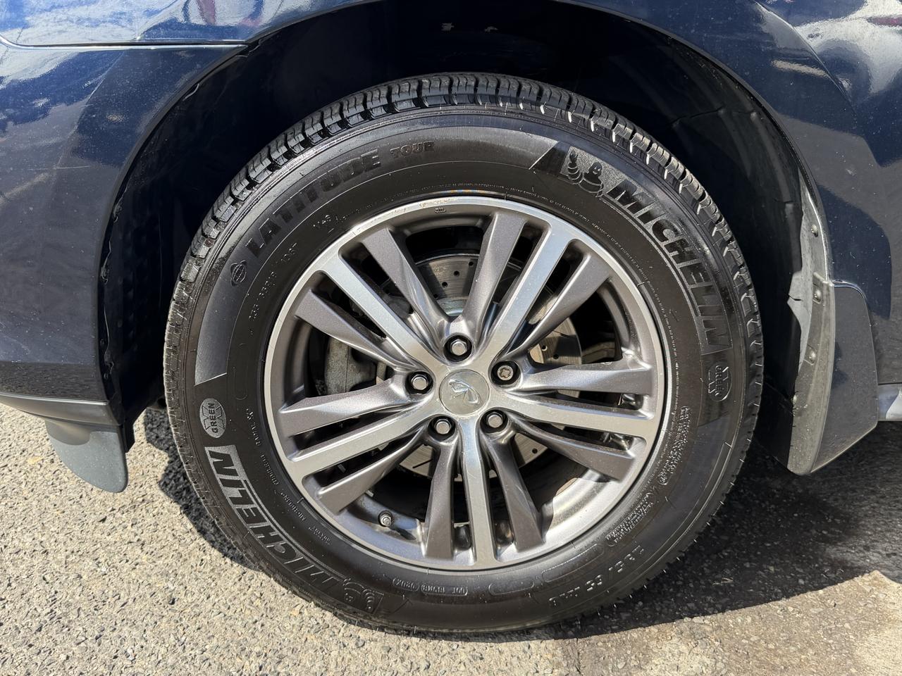 Infiniti QX60 Base AWD 2017