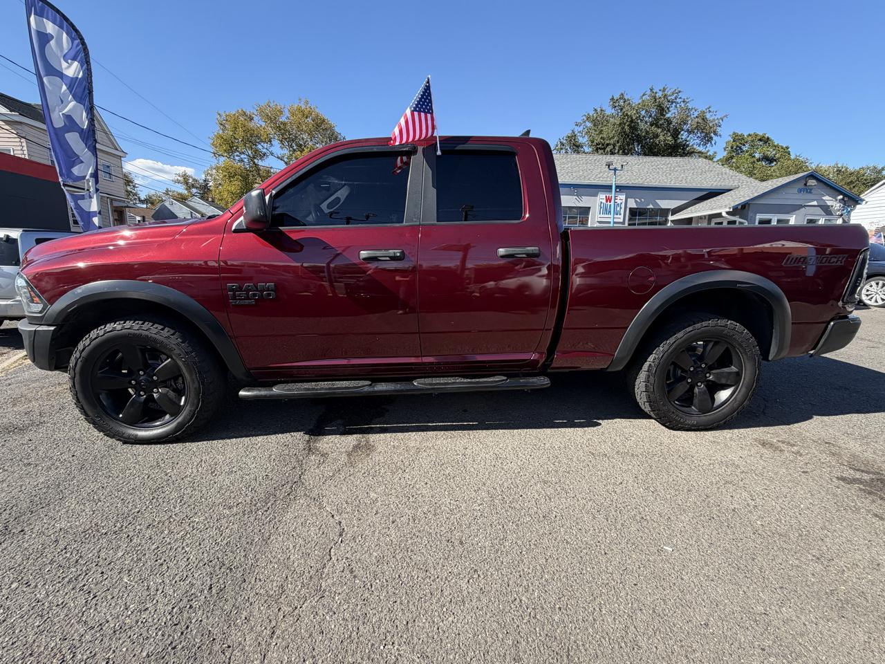 RAM 1500 SLT Quad Cab 4WD 2020