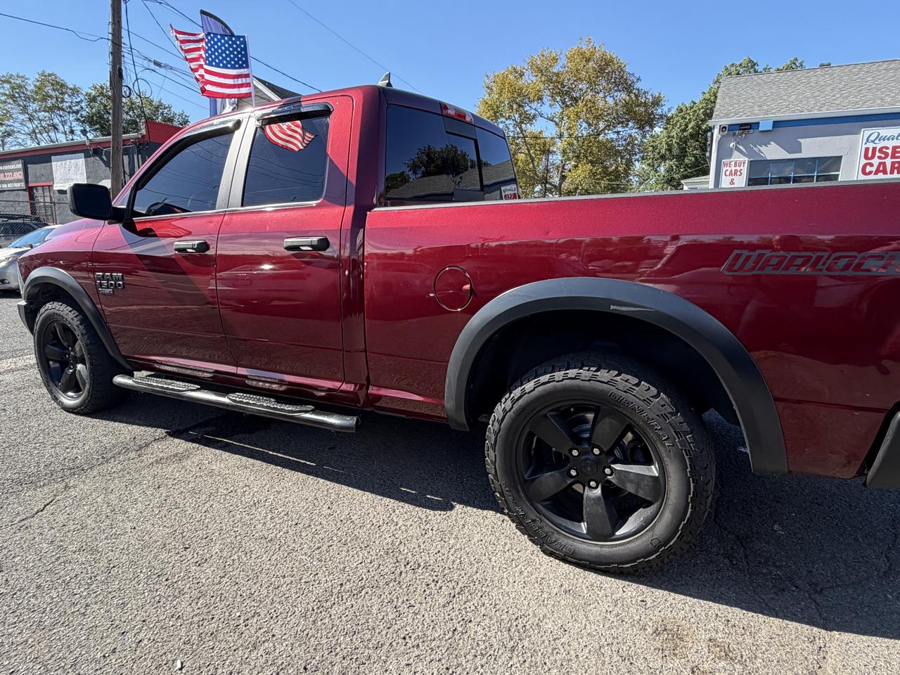 RAM 1500 SLT Quad Cab 4WD 2020