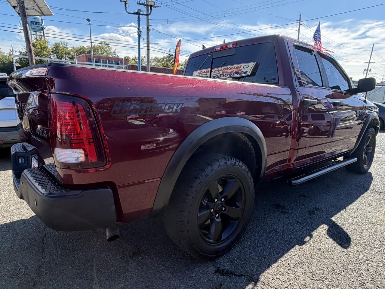 RAM 1500 SLT Quad Cab 4WD 2020