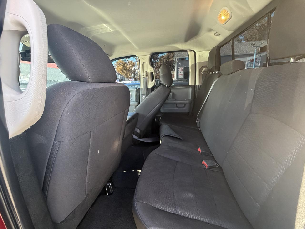 RAM 1500 SLT Quad Cab 4WD 2020