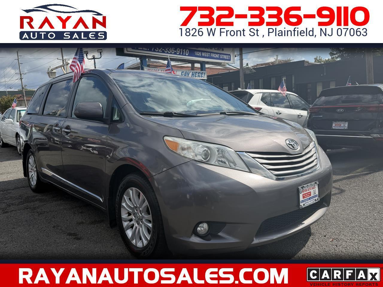 Toyota Sienna XLE FWD 8-Passenger V6 2016