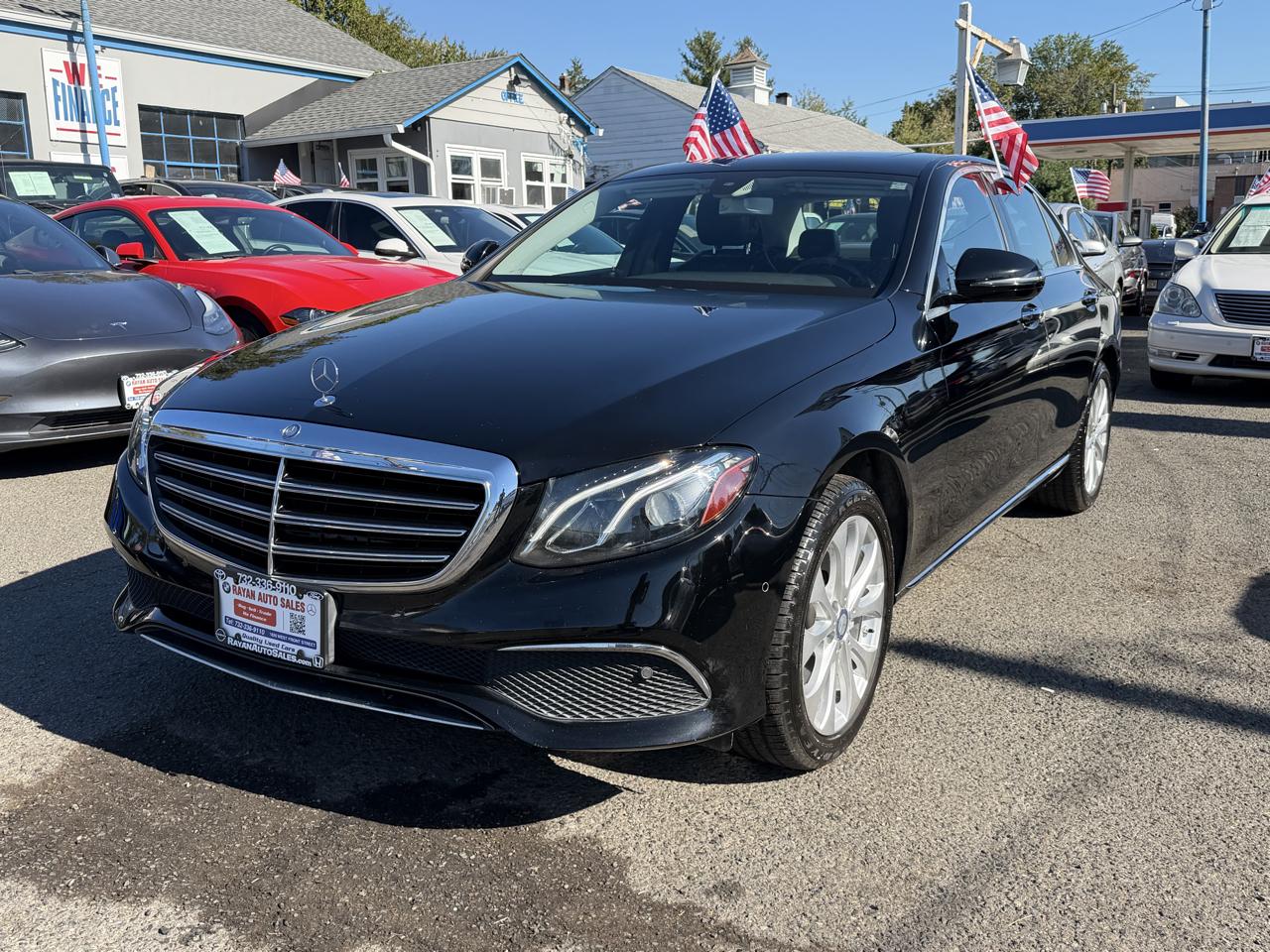 Mercedes-Benz E-Class E300 Luxury 4MATIC Sedan 2017