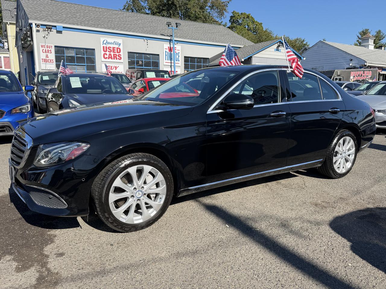 Mercedes-Benz E-Class E300 Luxury 4MATIC Sedan 2017