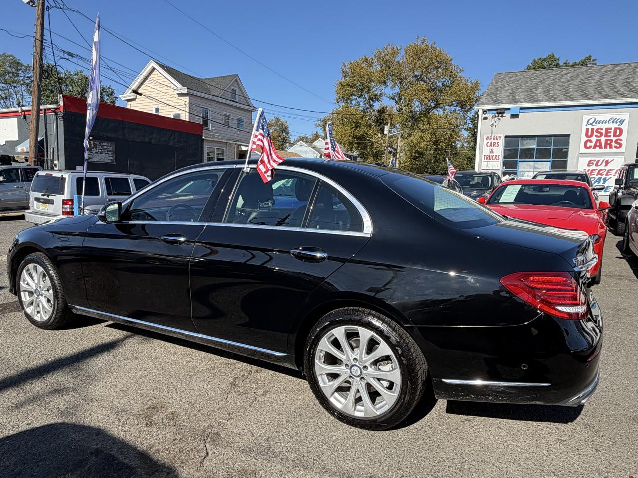 Mercedes-Benz E-Class E300 Luxury 4MATIC Sedan 2017