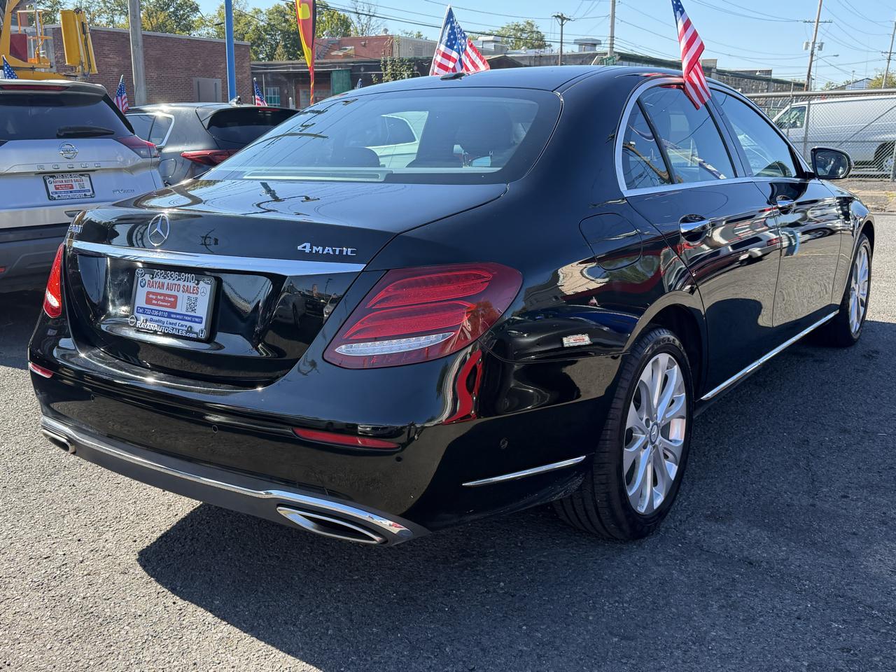 Mercedes-Benz E-Class E300 Luxury 4MATIC Sedan 2017