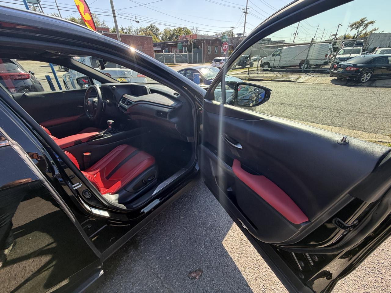 Lexus UX 250h F SPORT 2019