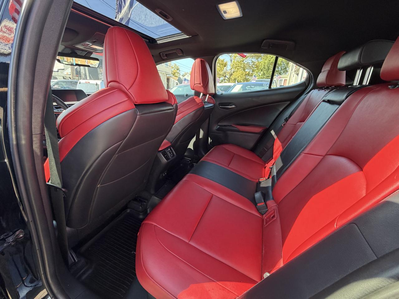 Lexus UX 250h F SPORT 2019