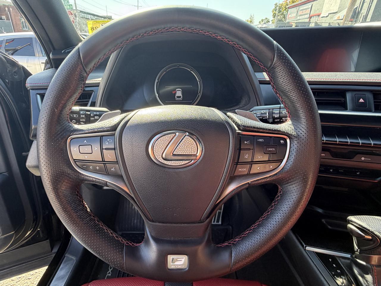 Lexus UX 250h F SPORT 2019