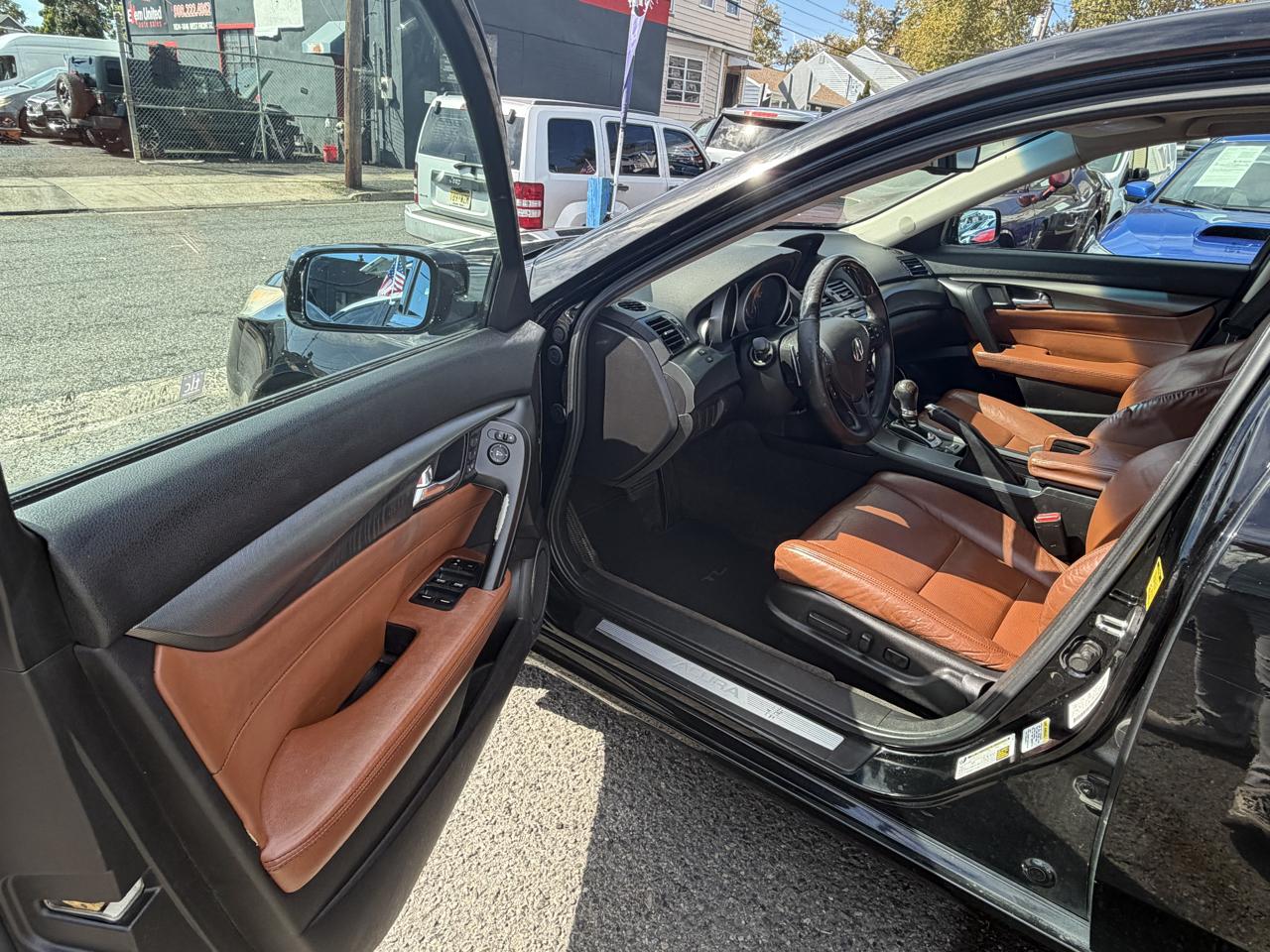 Acura TL 6-Speed AT SH-AWD with Tech Package and HPT 2014