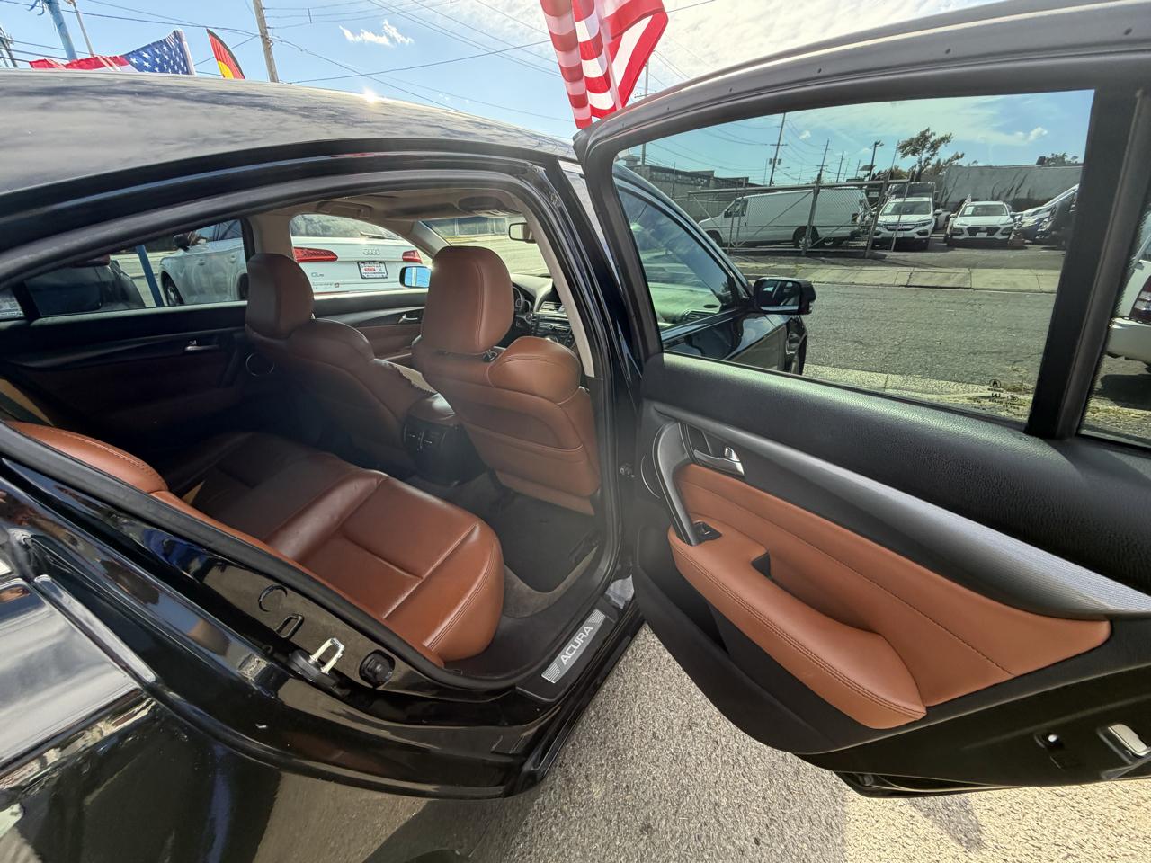 Acura TL 6-Speed AT SH-AWD with Tech Package and HPT 2014