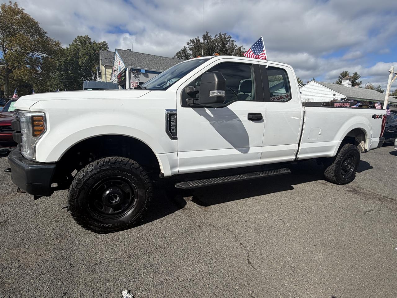 Ford F-250 SD XLT SuperCab Long Bed 4WD 2019