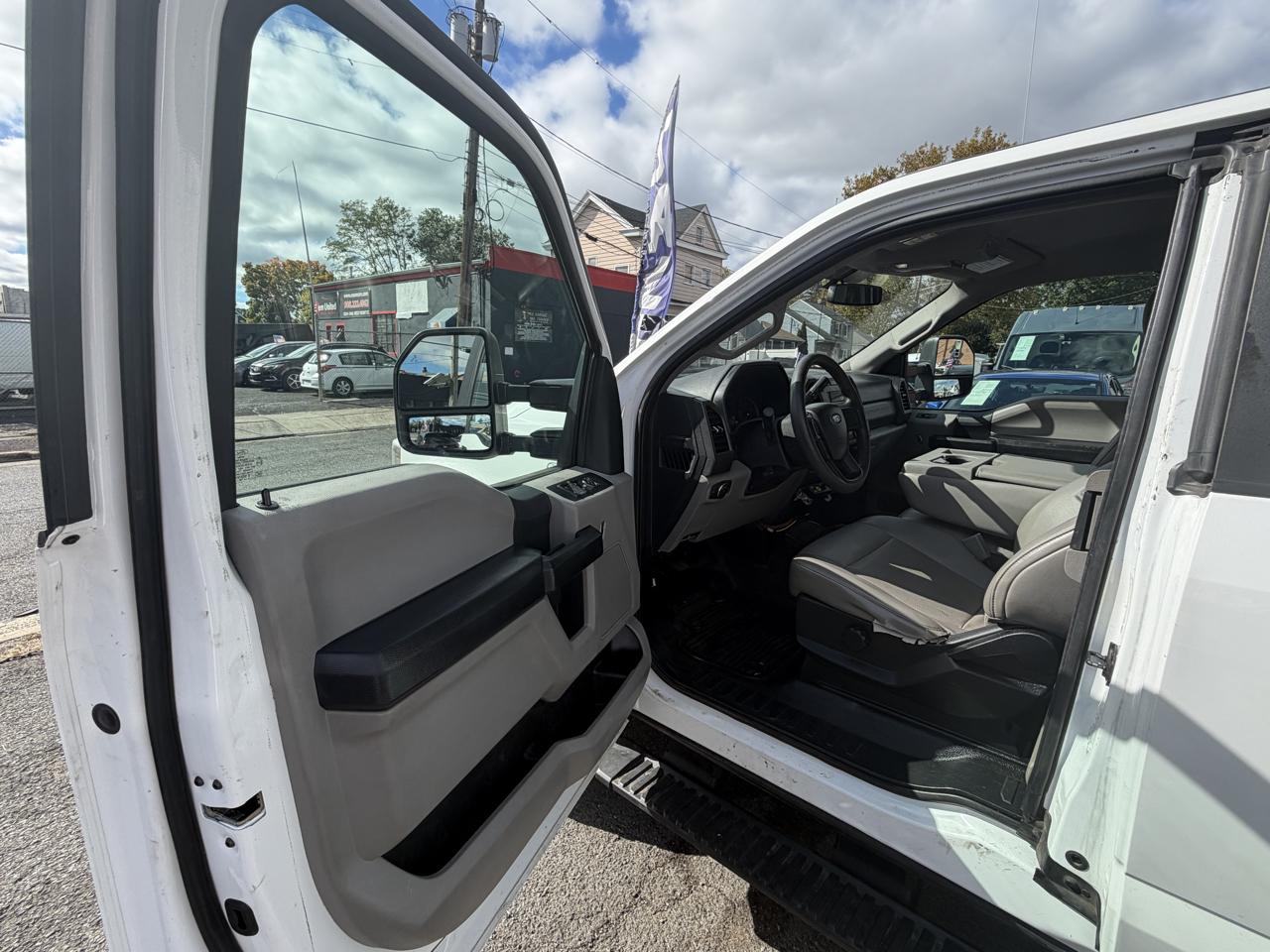 Ford F-250 SD XLT SuperCab Long Bed 4WD 2019
