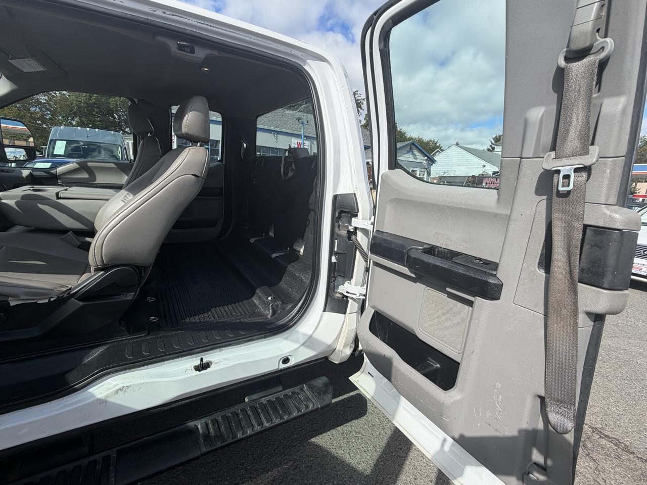 Ford F-250 SD XLT SuperCab Long Bed 4WD 2019