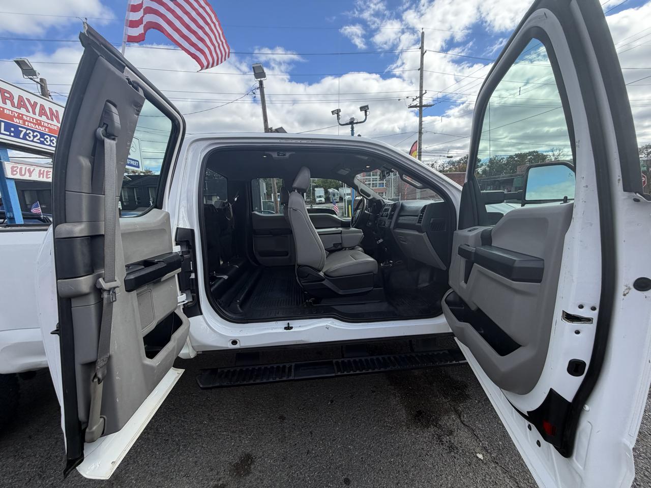 Ford F-250 SD XLT SuperCab Long Bed 4WD 2019