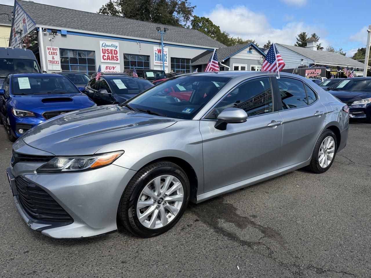Toyota Camry 4dr Sdn LE Auto 2019