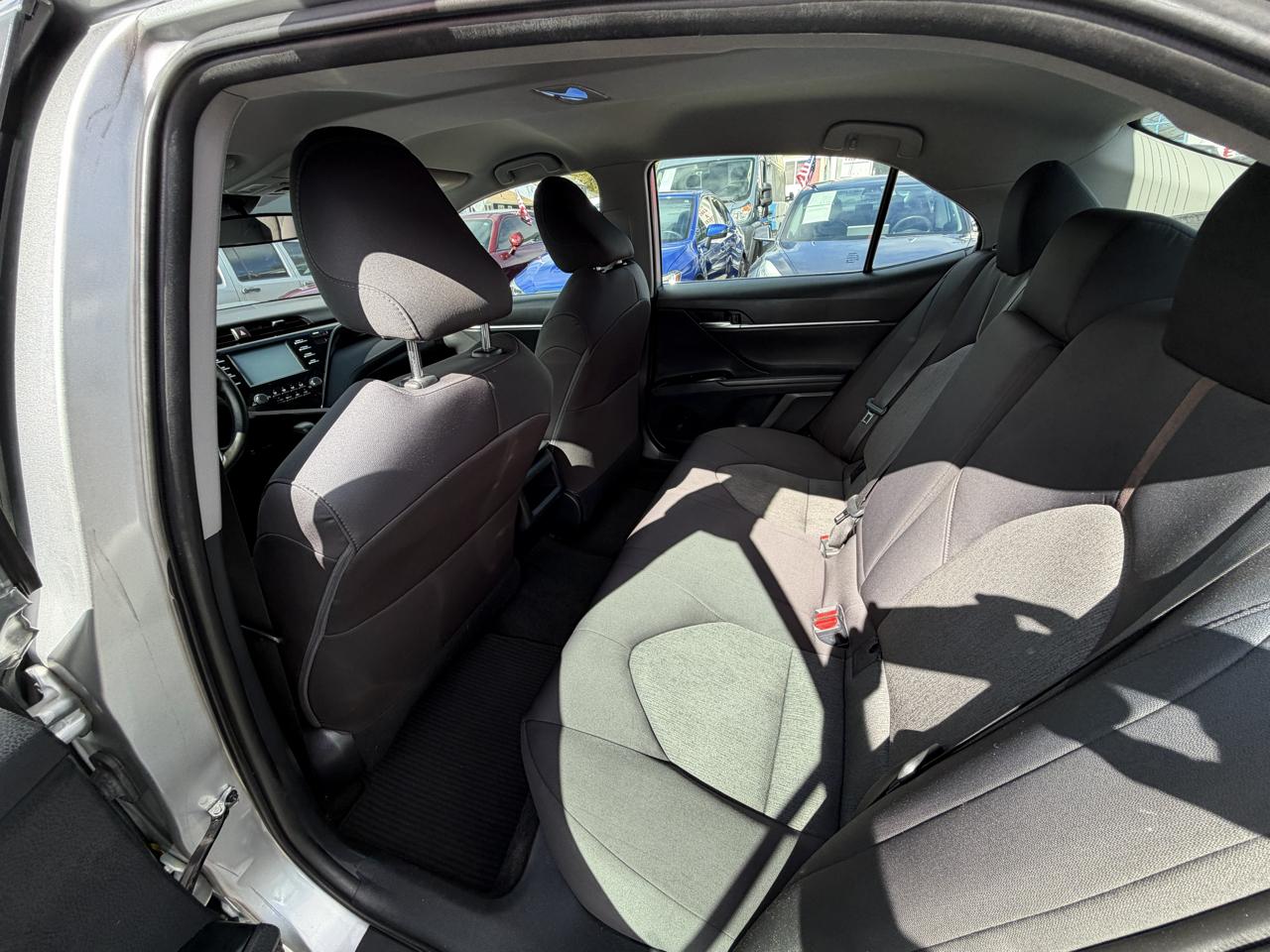 Toyota Camry 4dr Sdn LE Auto 2019