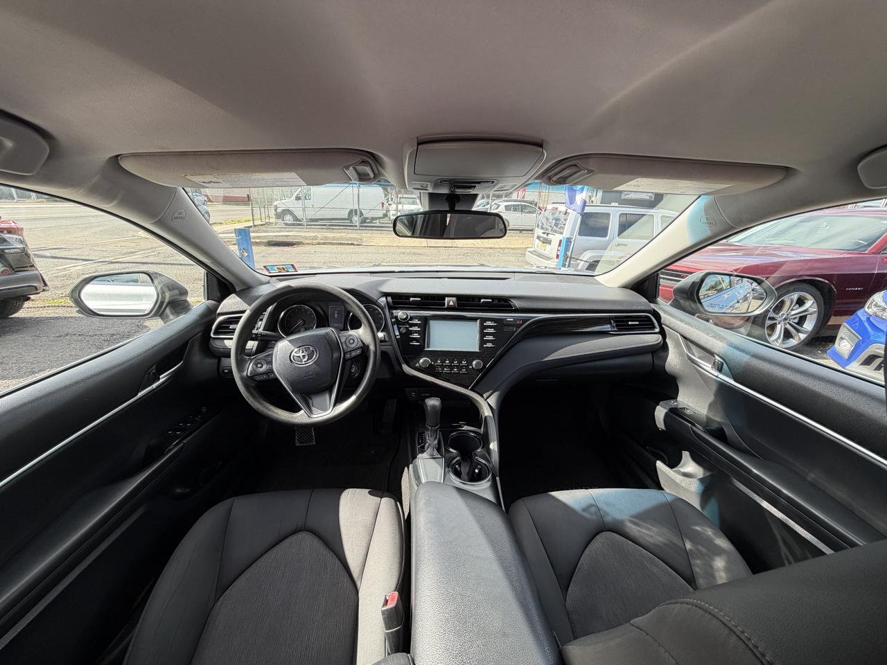 Toyota Camry 4dr Sdn LE Auto 2019