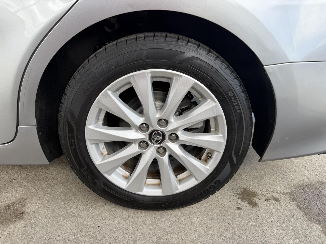 Toyota Camry 4dr Sdn LE Auto 2019