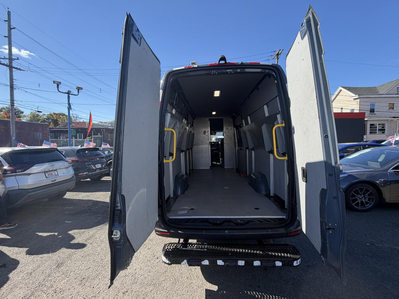 Mercedes-Benz Sprinter 2500 170-in. WB 2021