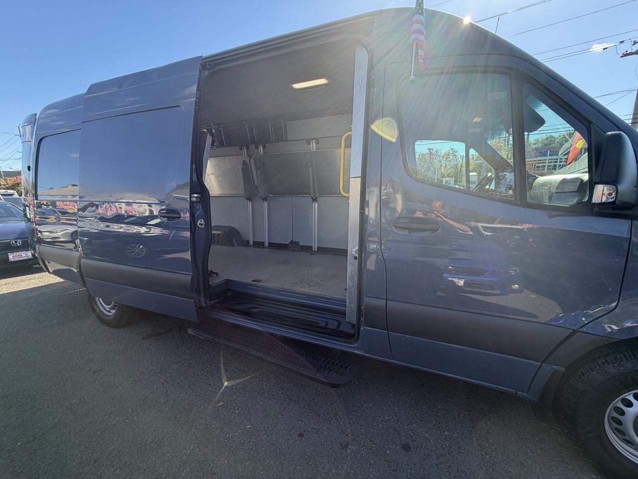 Mercedes-Benz Sprinter 2500 170-in. WB 2021