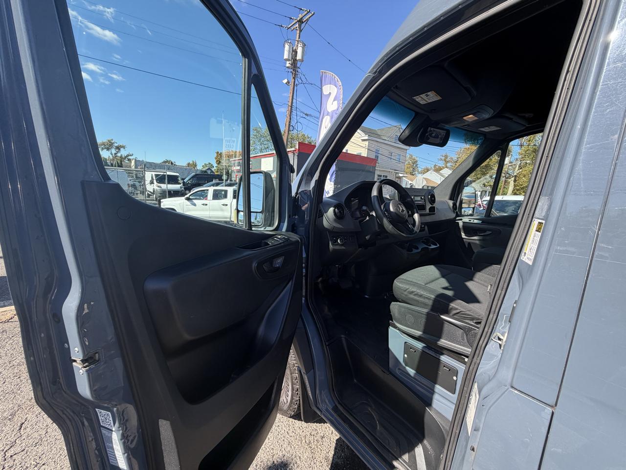 Mercedes-Benz Sprinter 2500 170-in. WB 2021