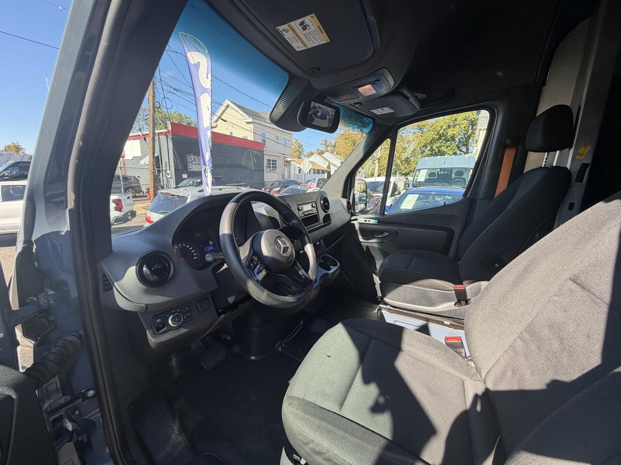 Mercedes-Benz Sprinter 2500 170-in. WB 2021