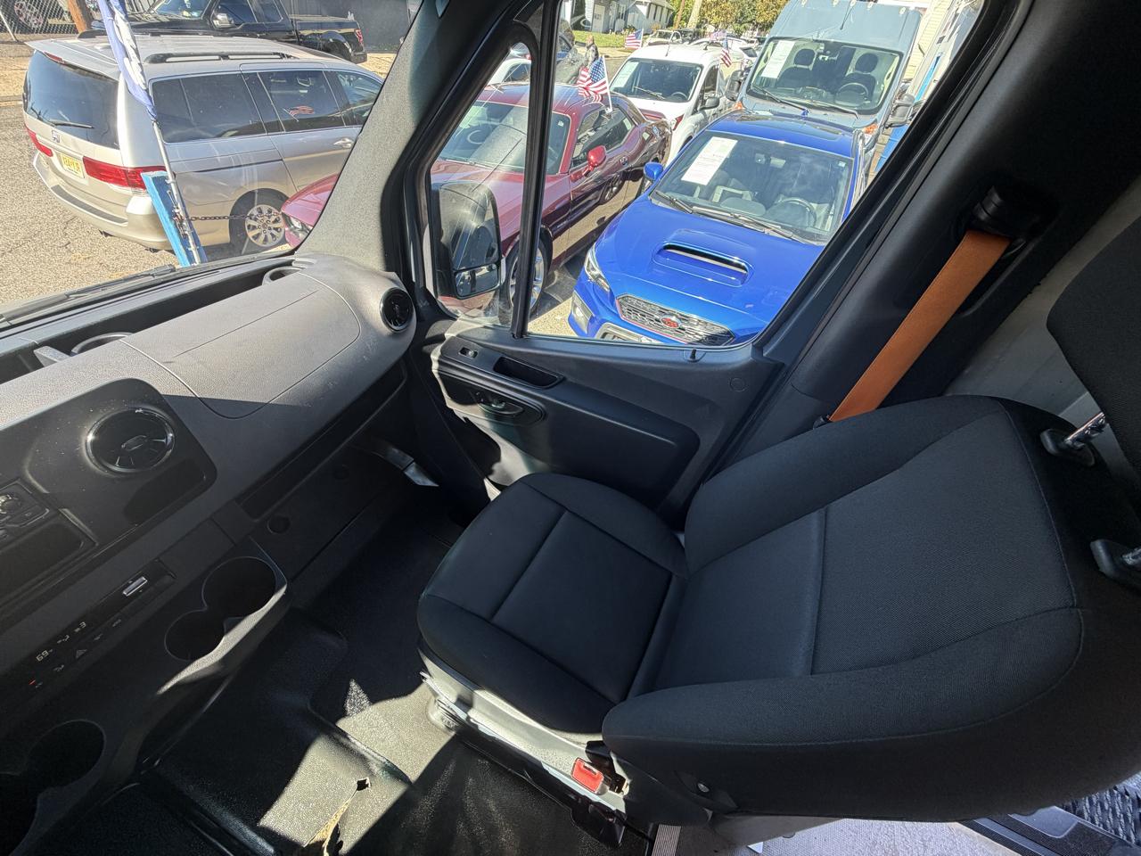 Mercedes-Benz Sprinter 2500 170-in. WB 2021