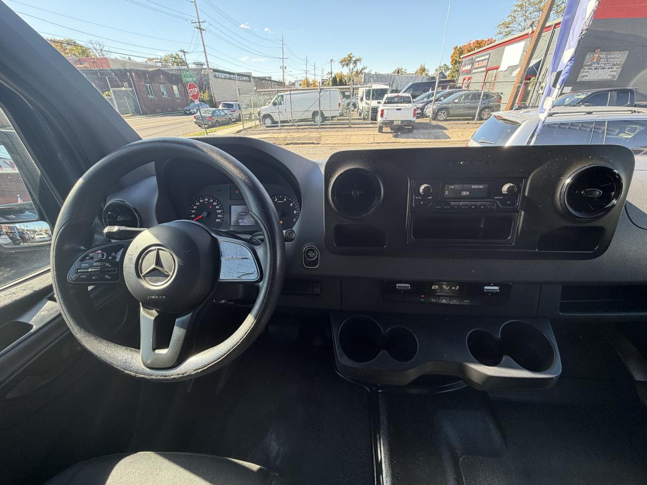 Mercedes-Benz Sprinter 2500 170-in. WB 2021