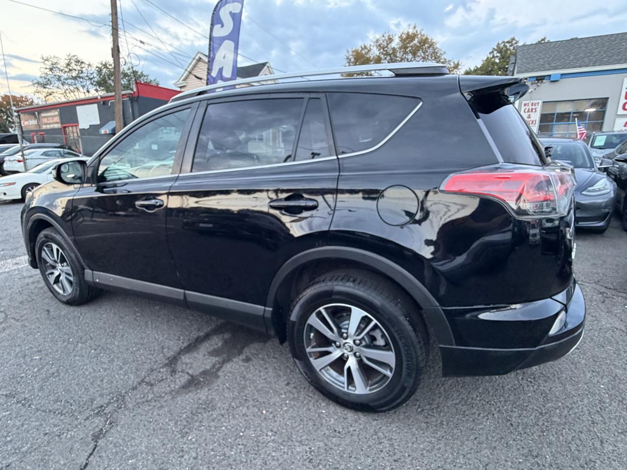 Toyota RAV4 XLE AWD 2016