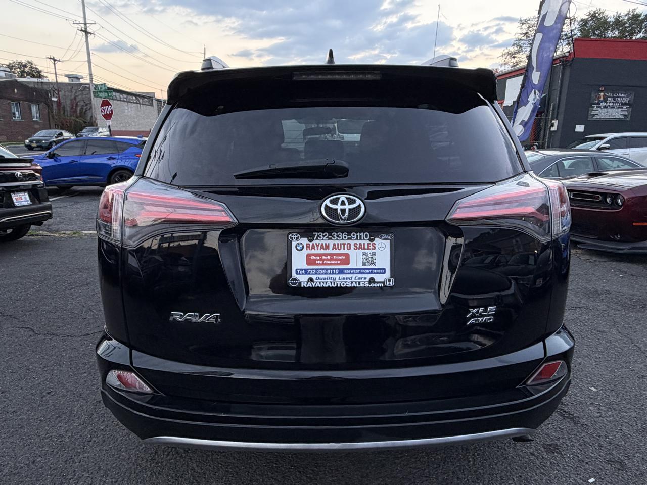 Toyota RAV4 XLE AWD 2016
