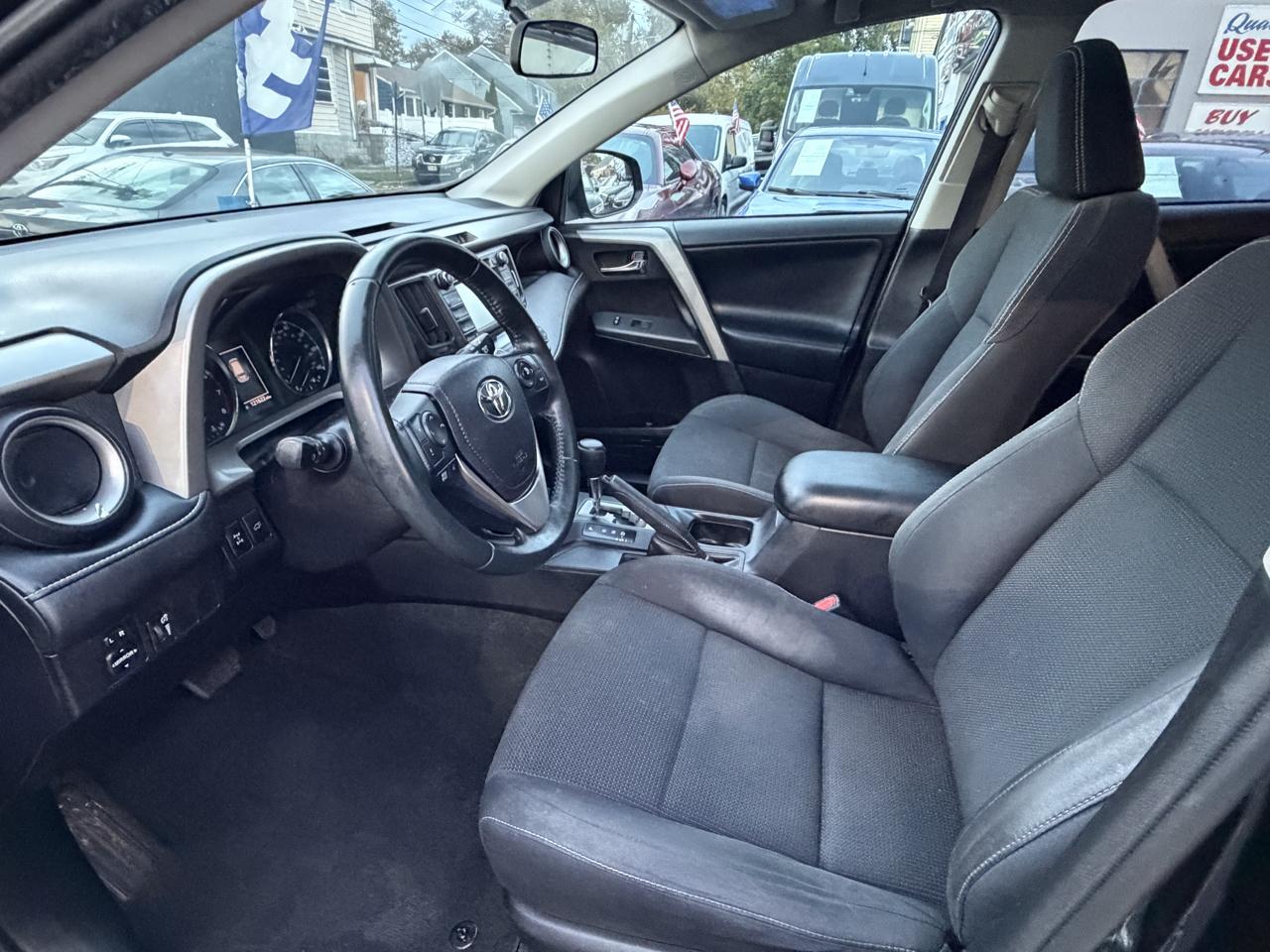 Toyota RAV4 XLE AWD 2016