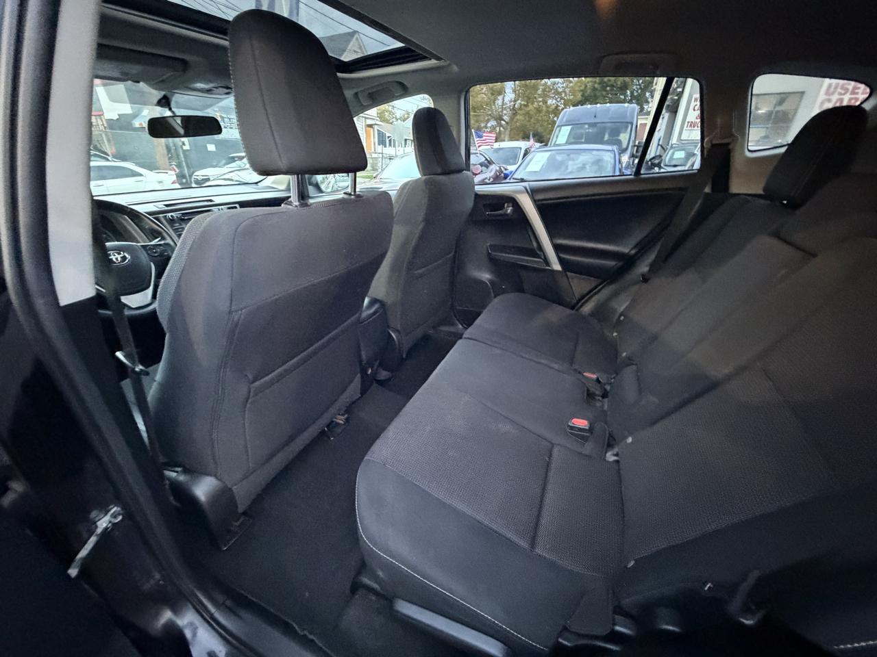 Toyota RAV4 XLE AWD 2016