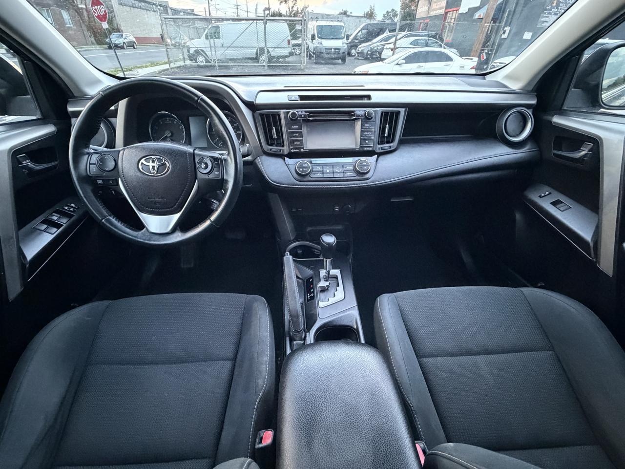 Toyota RAV4 XLE AWD 2016