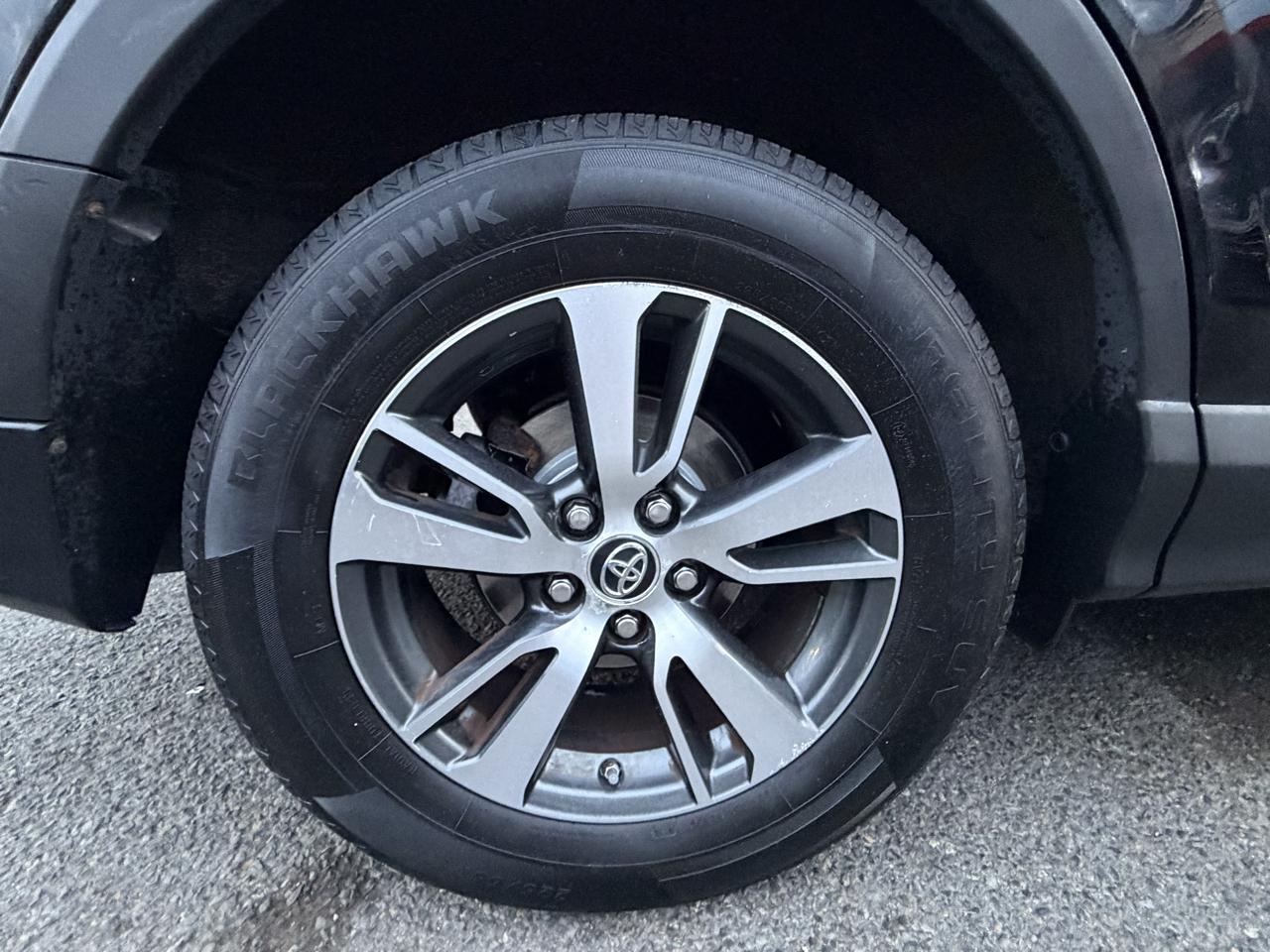 Toyota RAV4 XLE AWD 2016