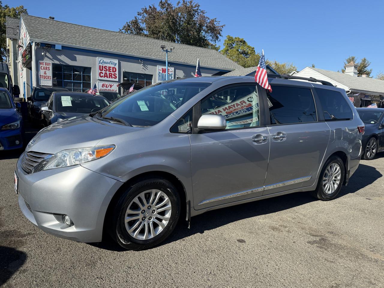 Toyota Sienna Limited Premium 7-Passenger 2017