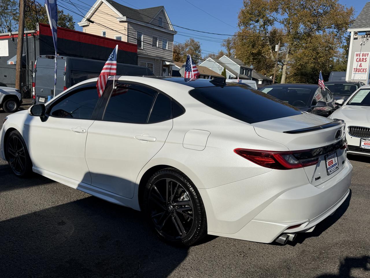 Toyota Camry Hybrid XSE CVT (Natl) 2025