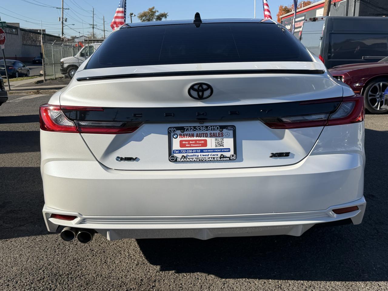 Toyota Camry Hybrid XSE CVT (Natl) 2025